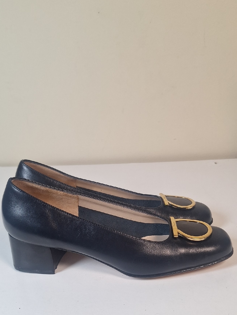 Salvatore Ferrigamo Maxi Gancini Navy/Gold  Block Heel Pumps Size 4 - Picture 4 of 13